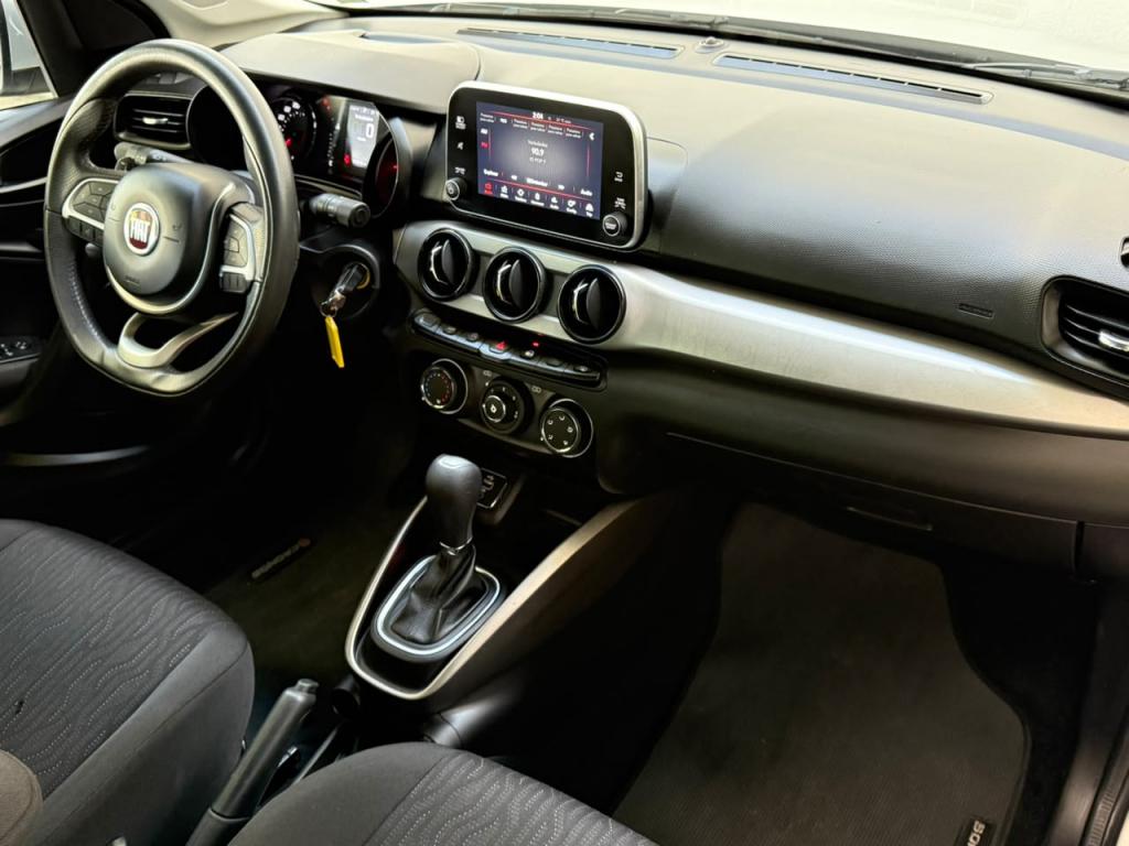 FIAT Cronos - Foto