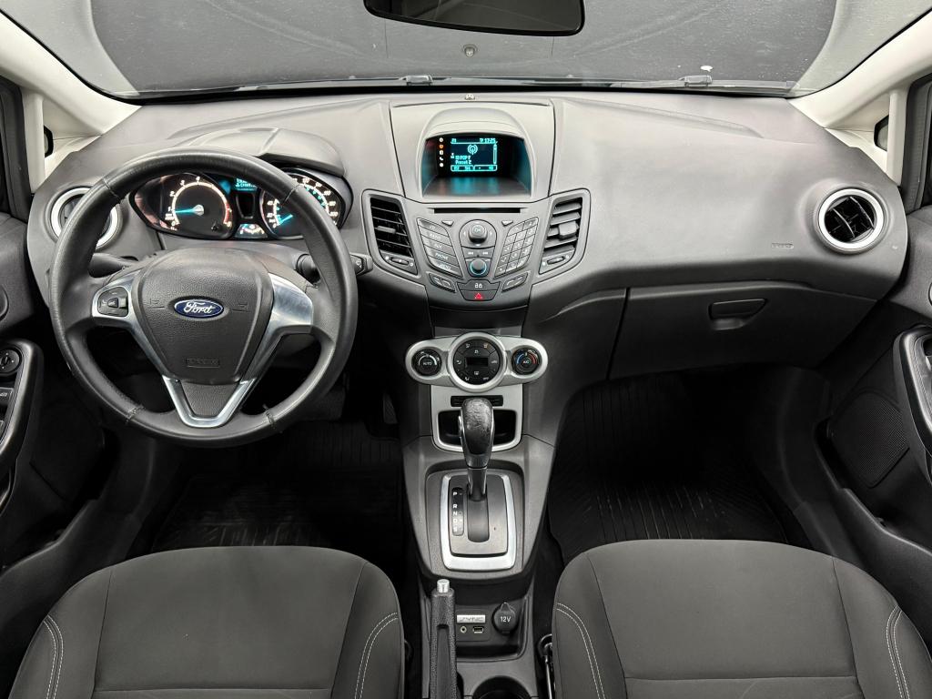 FORD Fiesta Hatch - Foto