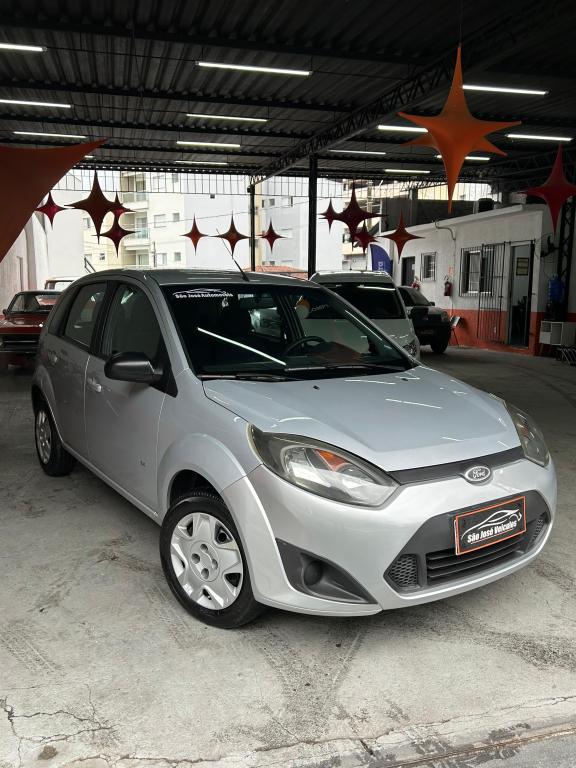 FORD Fiesta Hatch - Foto