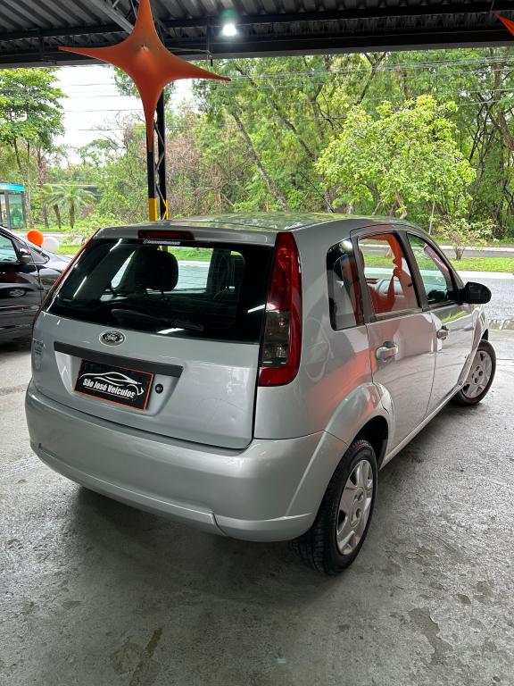 FORD Fiesta Hatch - Foto