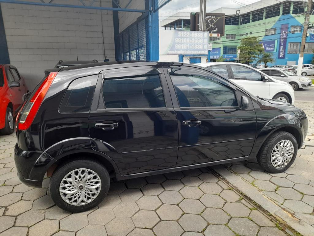 FORD Fiesta Hatch - Foto