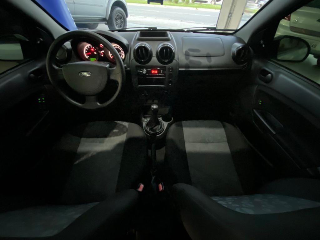 FORD Fiesta Hatch - Foto