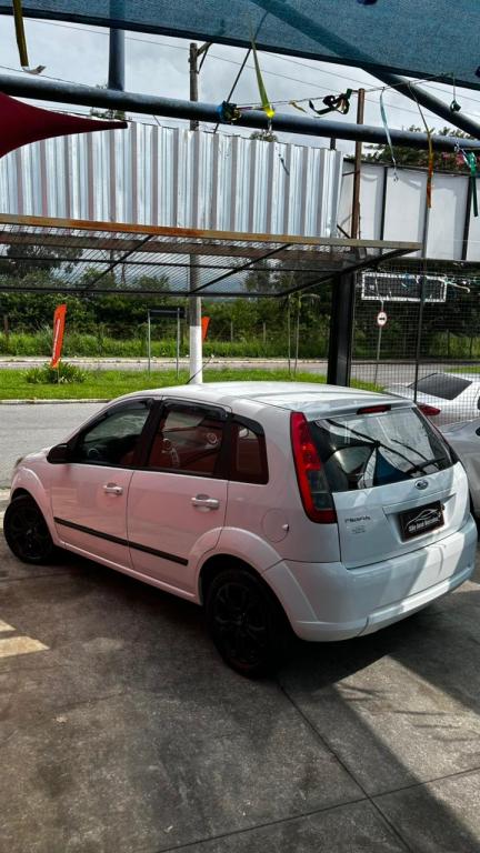 FORD Fiesta Hatch - Foto