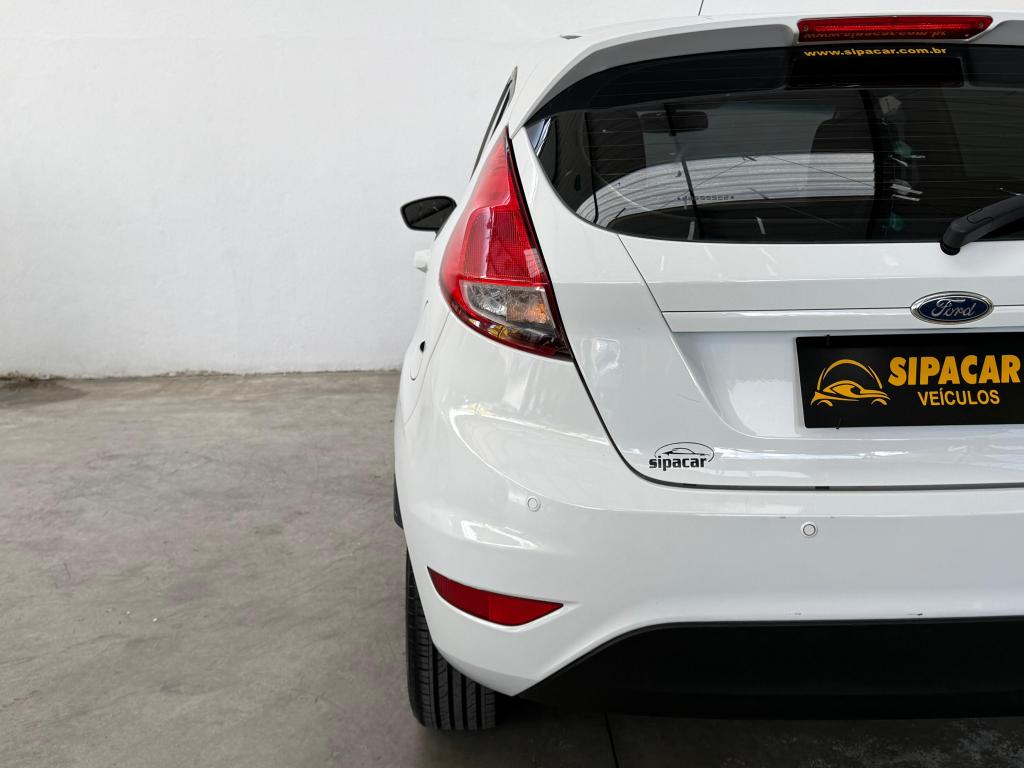 FORD Fiesta Hatch - Foto