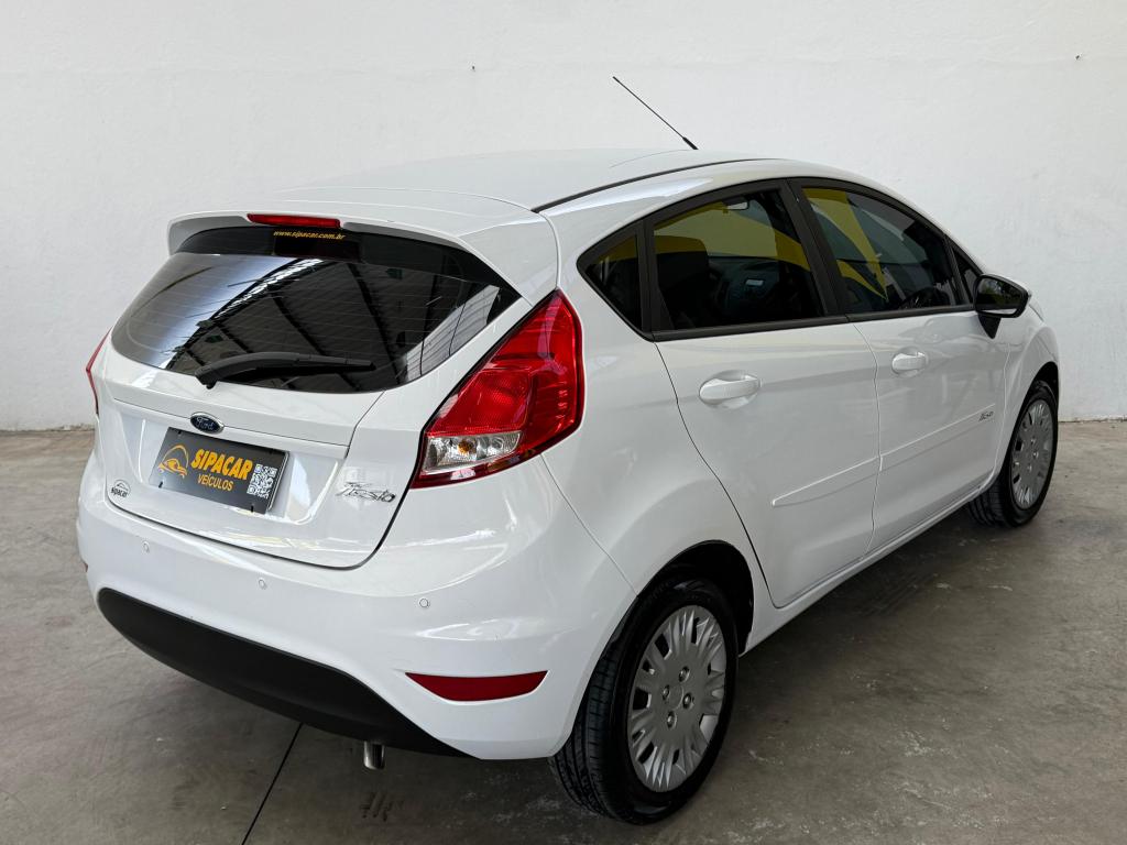 FORD Fiesta Hatch - Foto