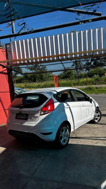 FORD Fiesta Hatch - Foto