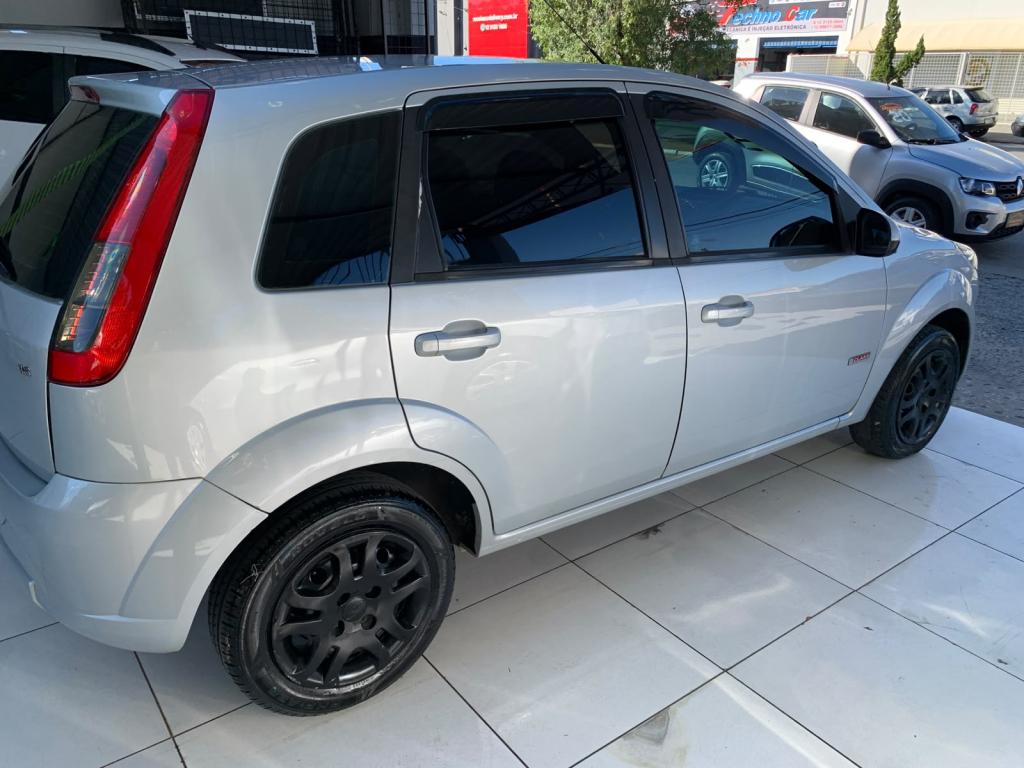 FORD Fiesta Hatch - Foto