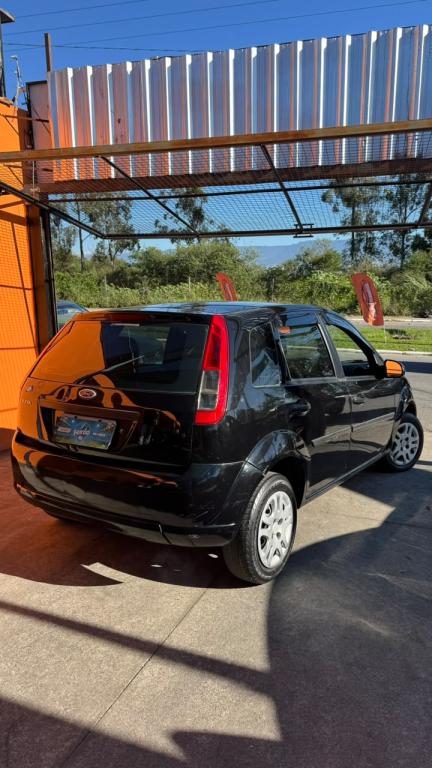 FORD Fiesta Hatch - Foto