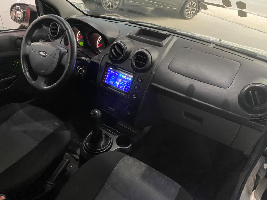 FORD Fiesta Hatch - Foto