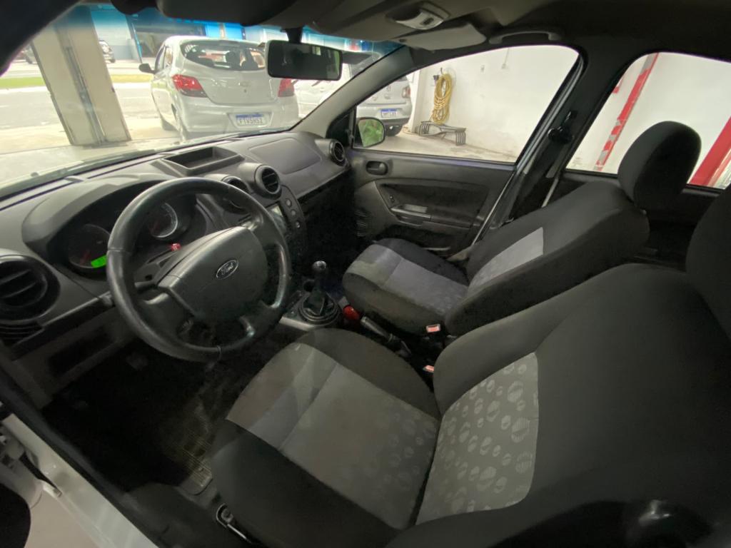 FORD Fiesta Hatch - Foto