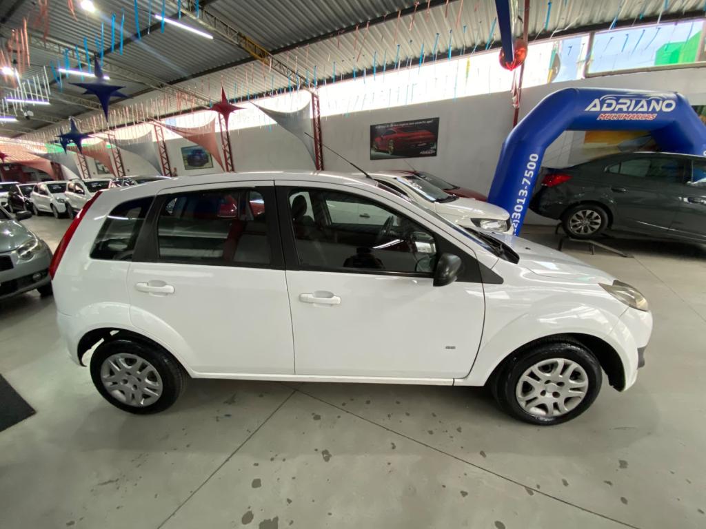 FORD Fiesta Hatch - Foto