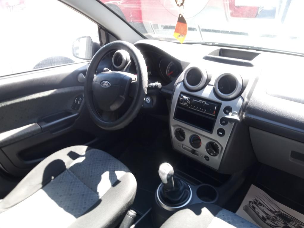 FORD Fiesta Hatch - Foto