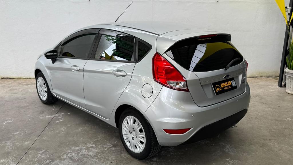 FORD Fiesta Hatch - Foto
