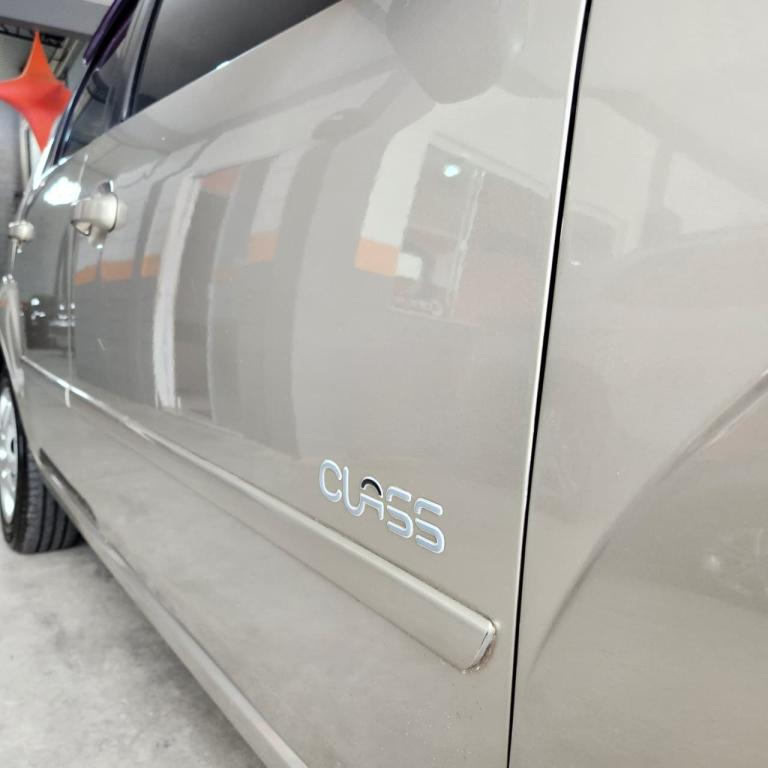 FORD Fiesta Sedan - Foto