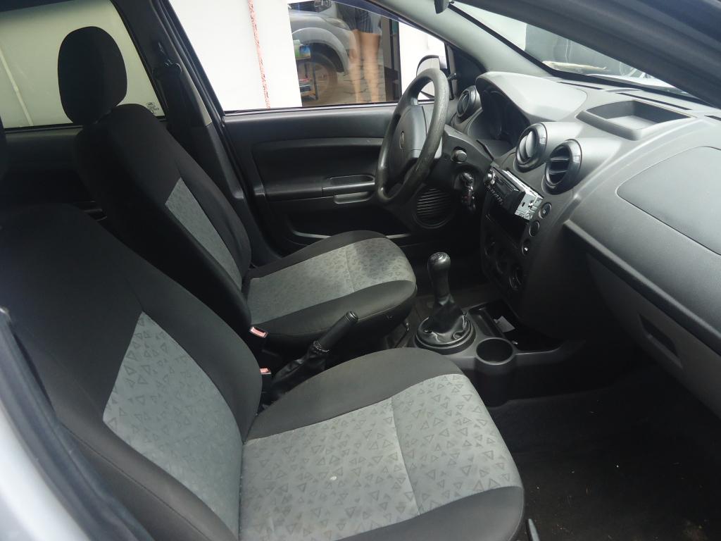 FORD Fiesta Sedan - Foto