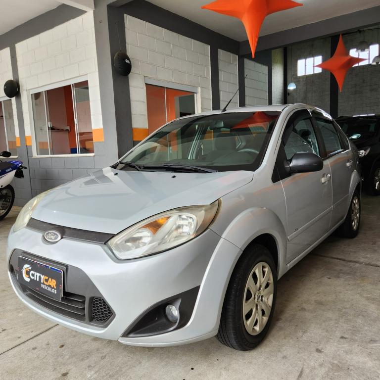 FORD Fiesta Sedan - Foto