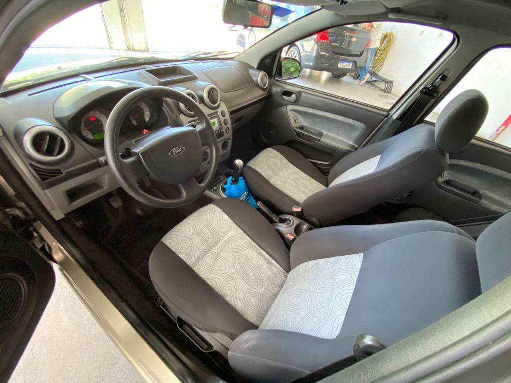 FORD Fiesta Sedan - Foto