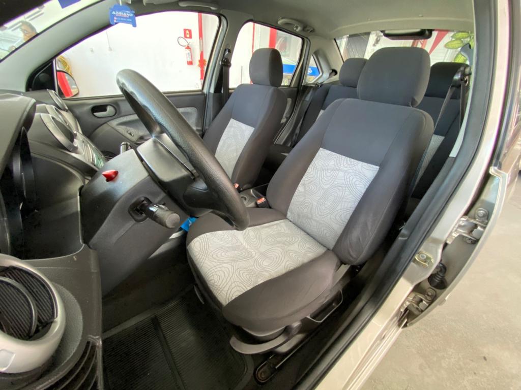 FORD Fiesta Sedan - Foto