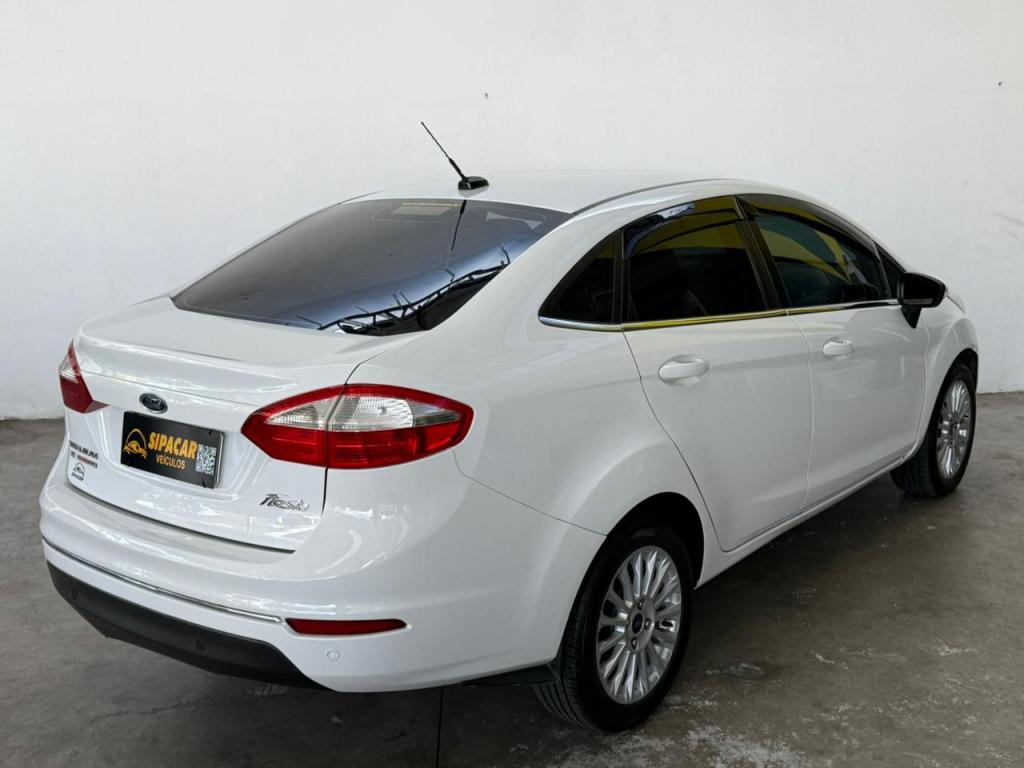 FORD Fiesta Sedan - Foto