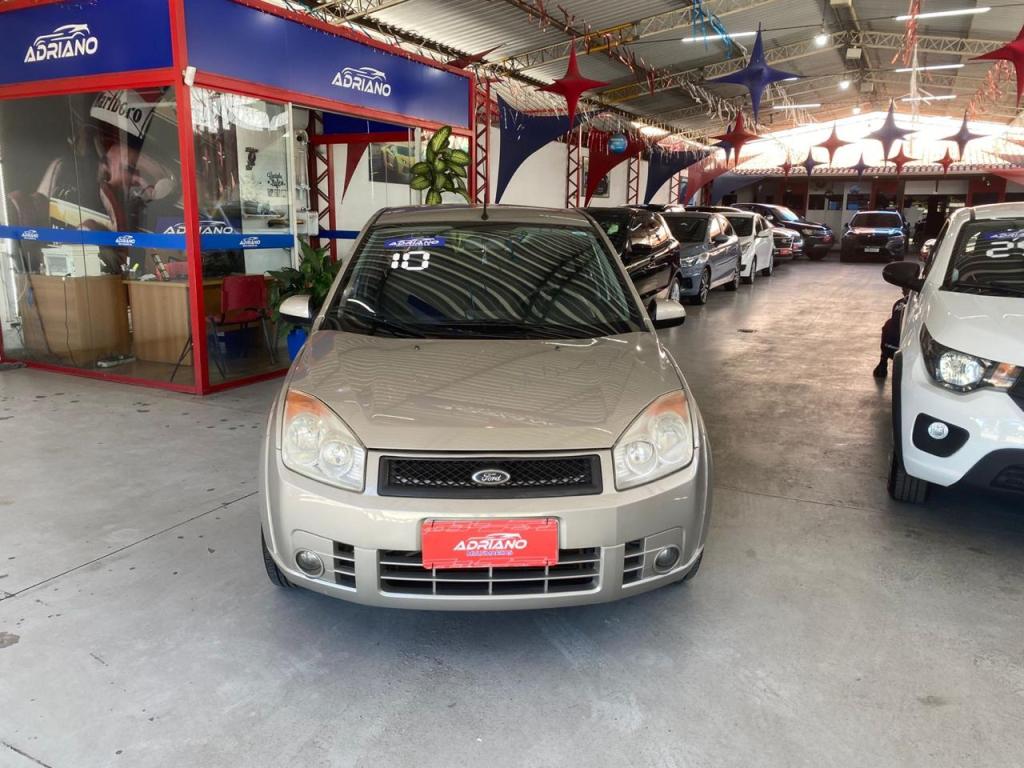 FORD Fiesta Sedan