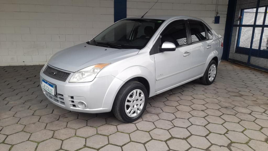 FORD Fiesta Sedan - Foto