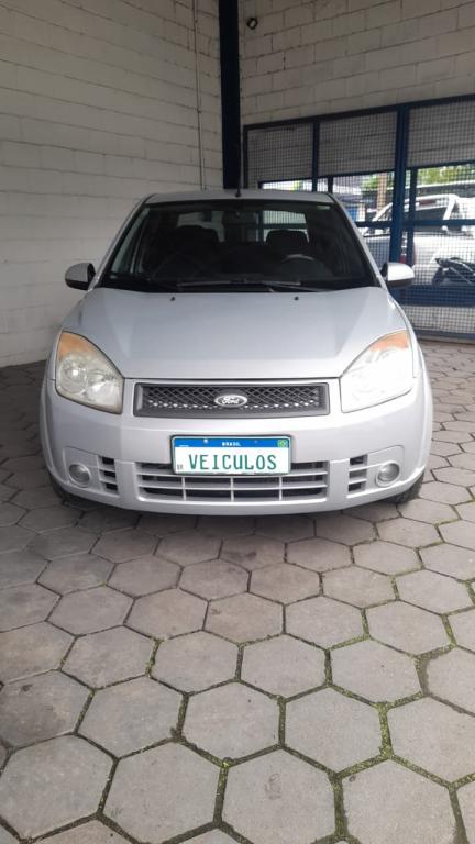 FORD Fiesta Sedan - Foto