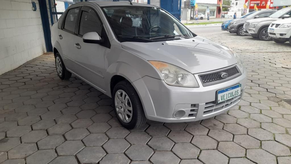 FORD Fiesta Sedan - Foto