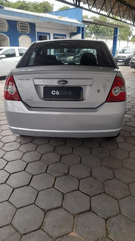 FORD Fiesta Sedan - Foto
