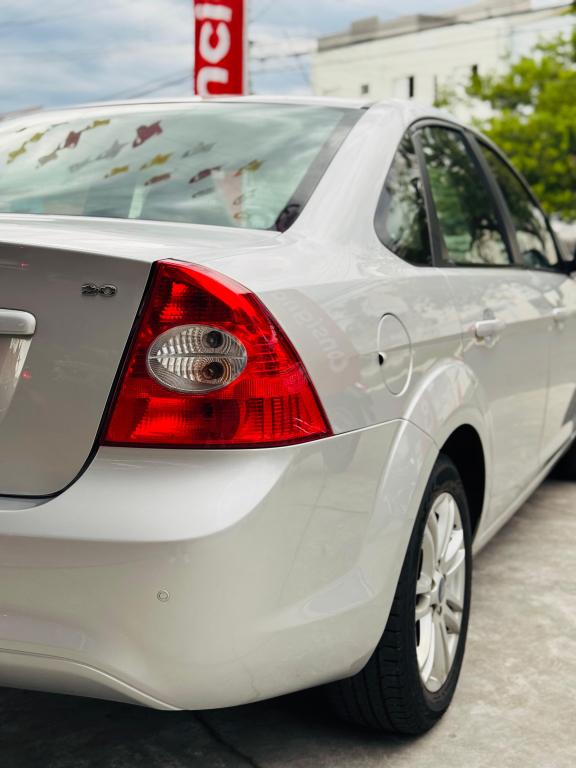 FORD Focus Sedan - Foto
