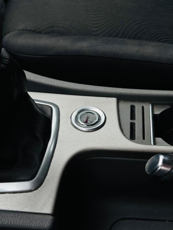 FORD Focus Sedan - Foto