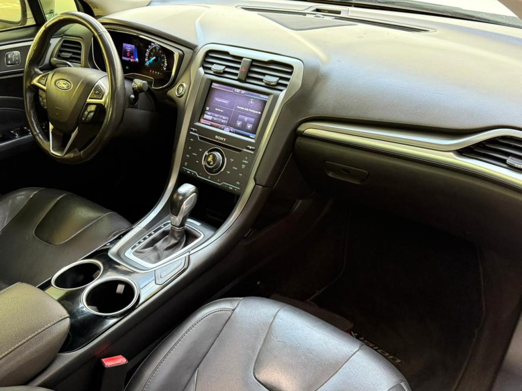 FORD Fusion - Foto