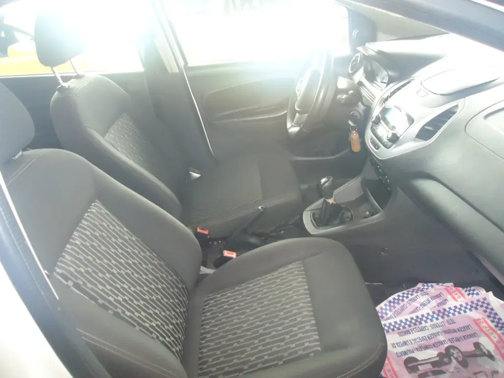 FORD Ka + Sedan - Foto