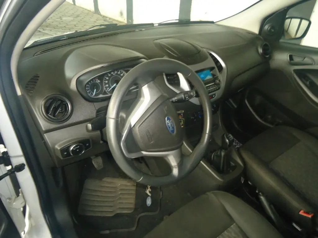 FORD Ka + Sedan - Foto