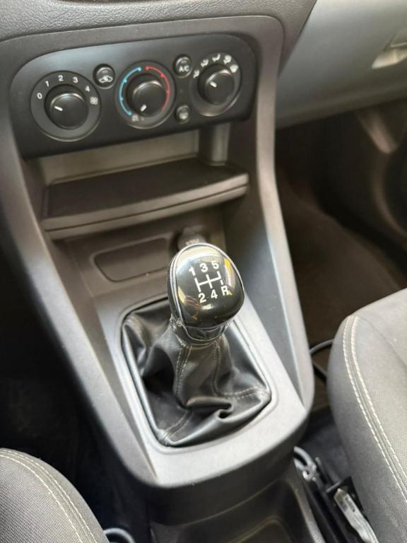 FORD Ka + Sedan - Foto