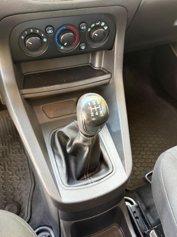 FORD Ka + Sedan - Foto