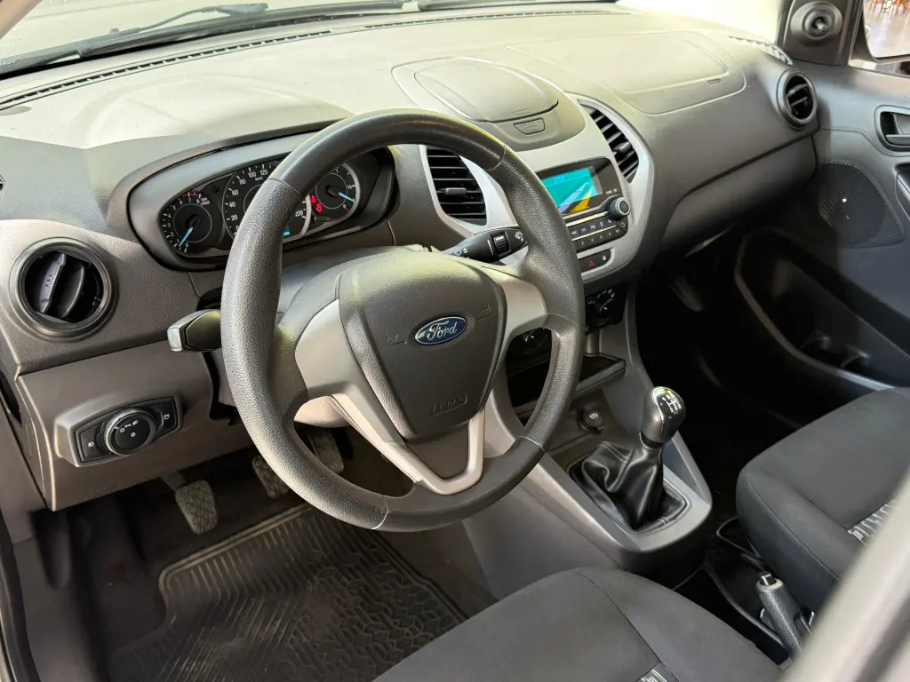 FORD Ka + Sedan - Foto