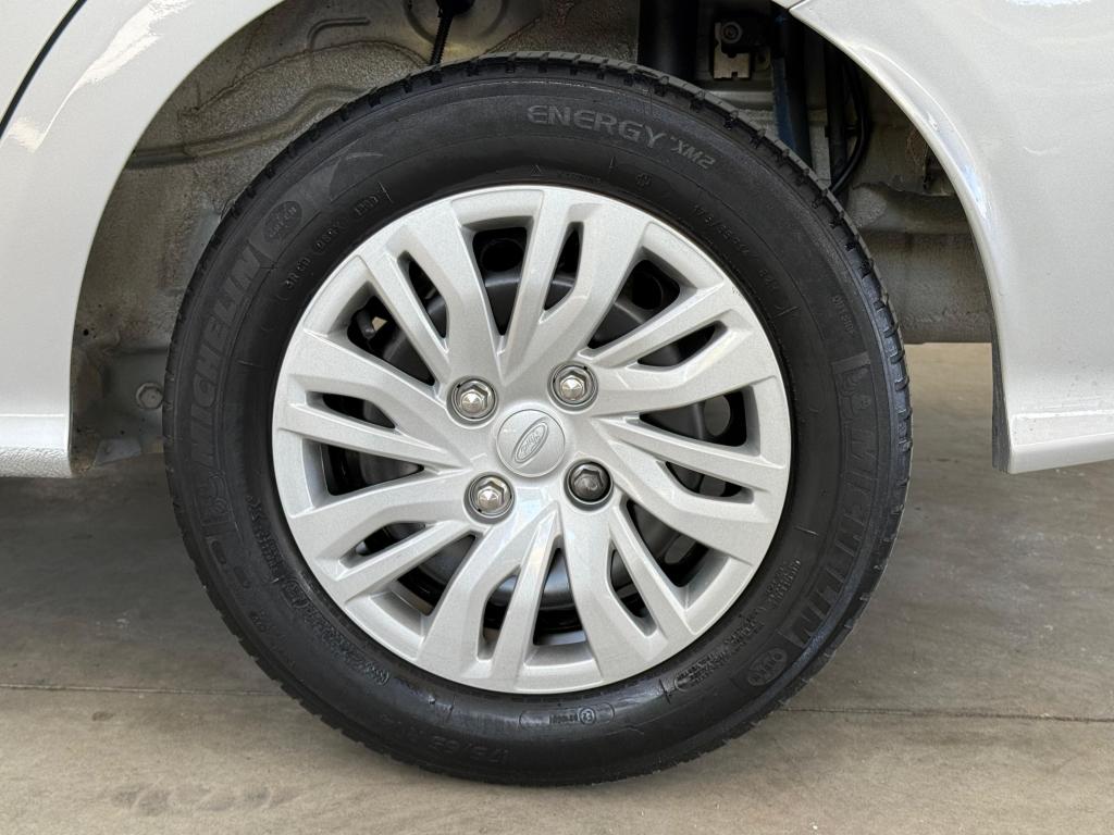 FORD Ka + Sedan - Foto