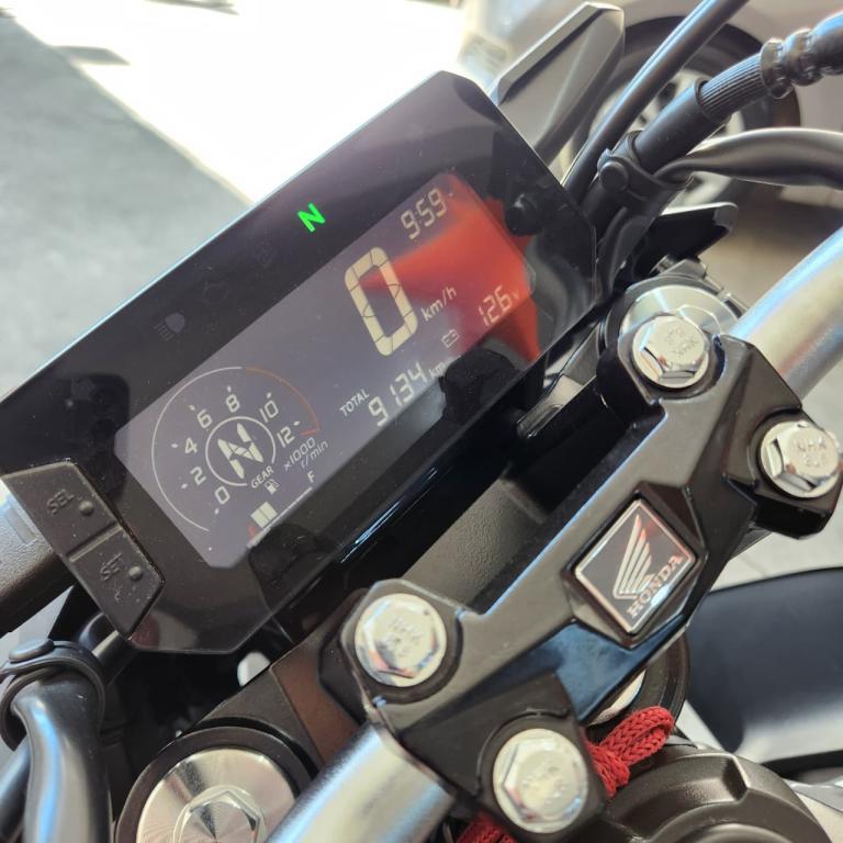 HONDA CB 300 F Twister - Foto