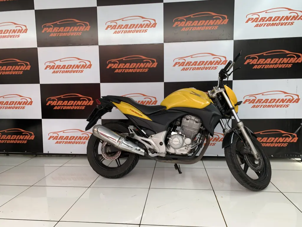 HONDA CB 300 R - Foto