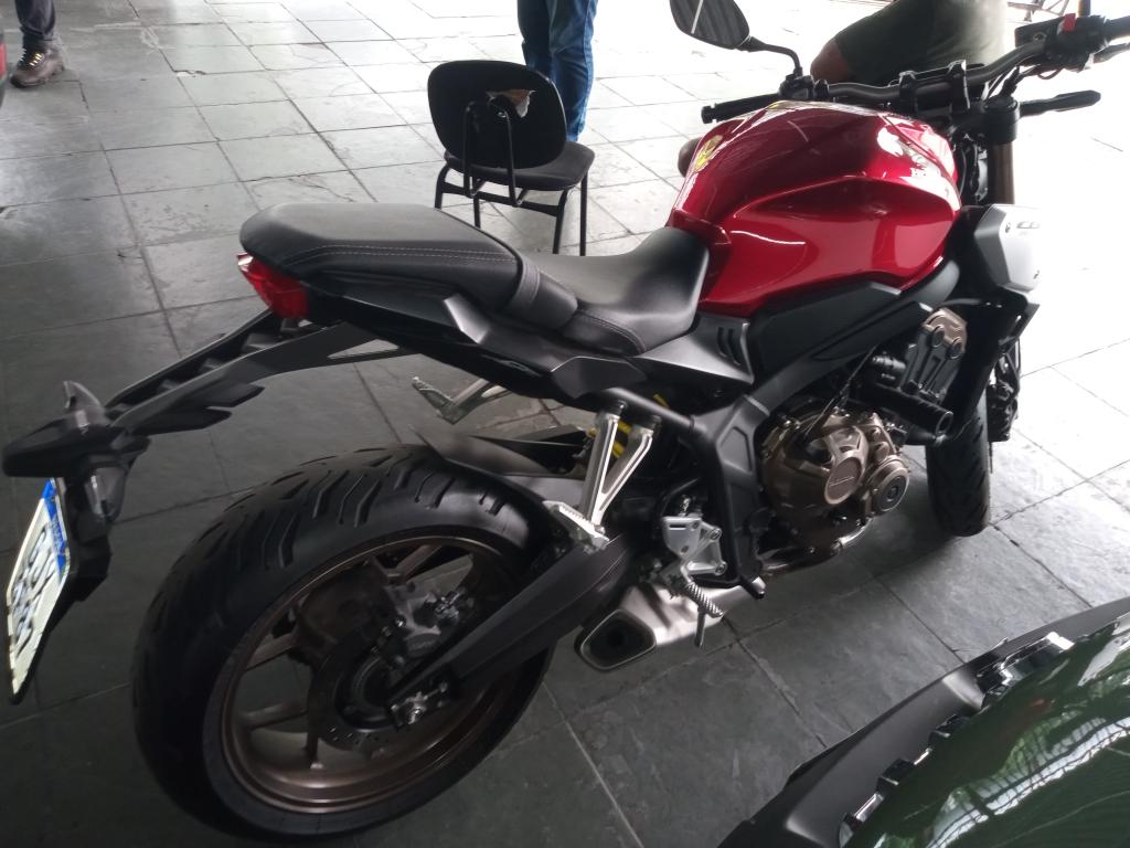 HONDA CB 650 R - Foto