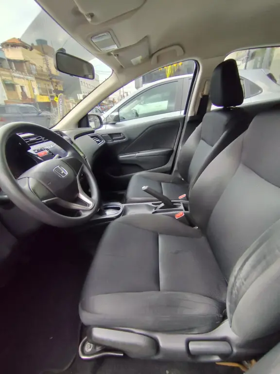HONDA City Sedan - Foto