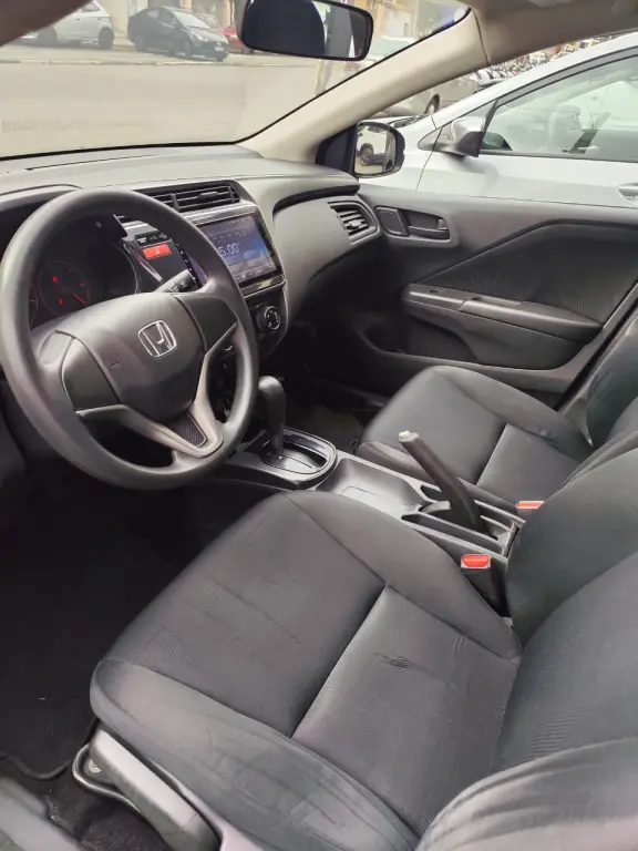 HONDA City Sedan - Foto