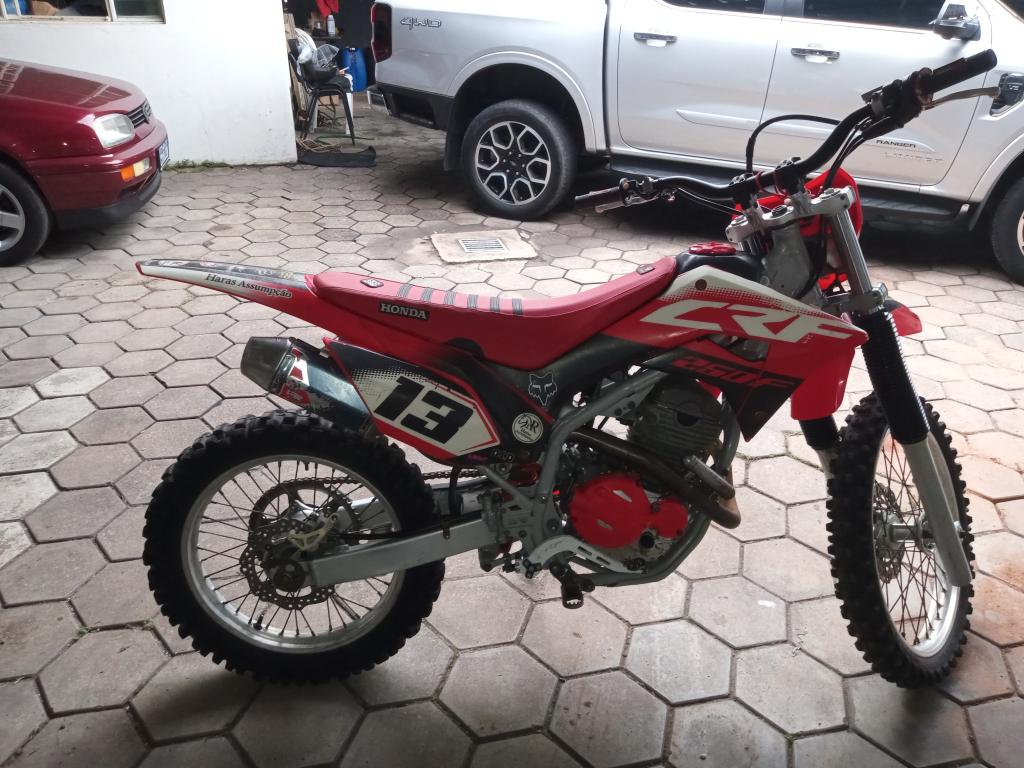 HONDA CRF 250 - Foto