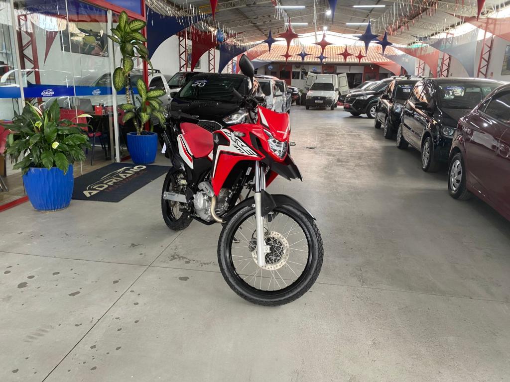 HONDA XRE 300 - Foto