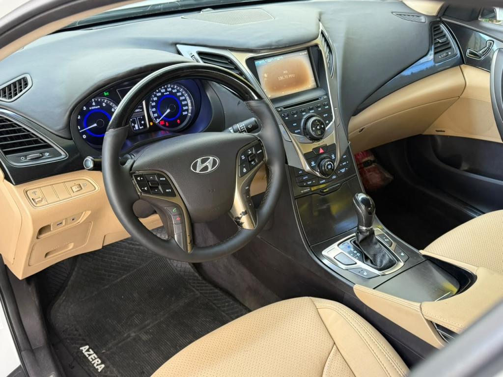 HYUNDAI Azera - Foto