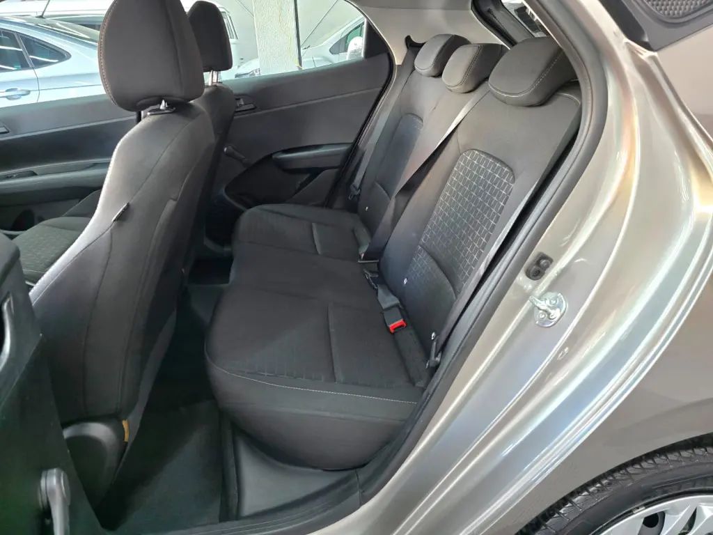 HYUNDAI HB 20 Hatch - Foto