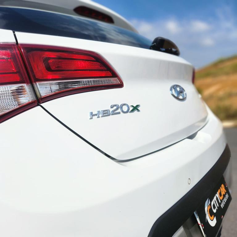 HYUNDAI HB 20 Hatch X - Foto
