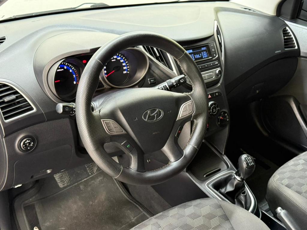HYUNDAI HB 20 Hatch - Foto