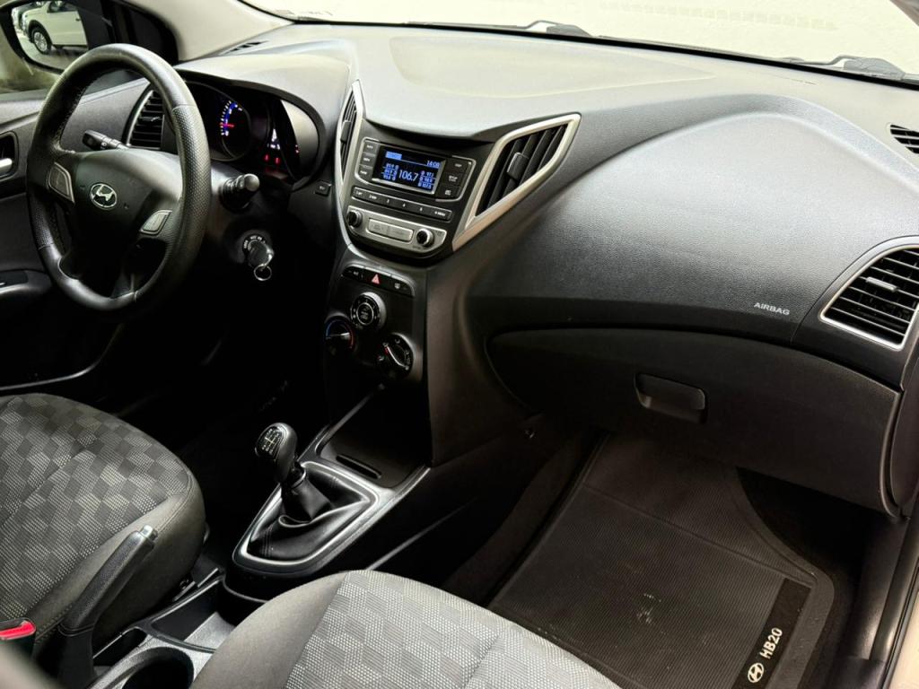 HYUNDAI HB 20 Hatch - Foto