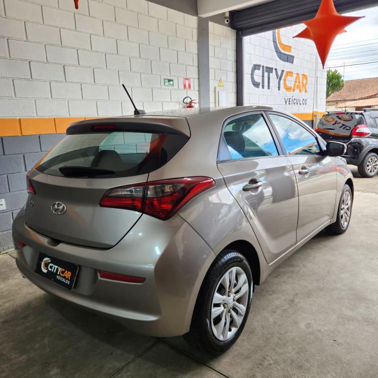 HYUNDAI HB 20 Hatch - Foto